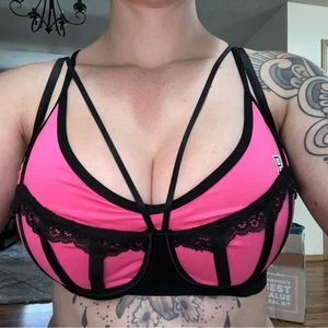 **LAST PRICE DROP BEFORE DONATING** Victoria’s Secret underwire lingerie top
